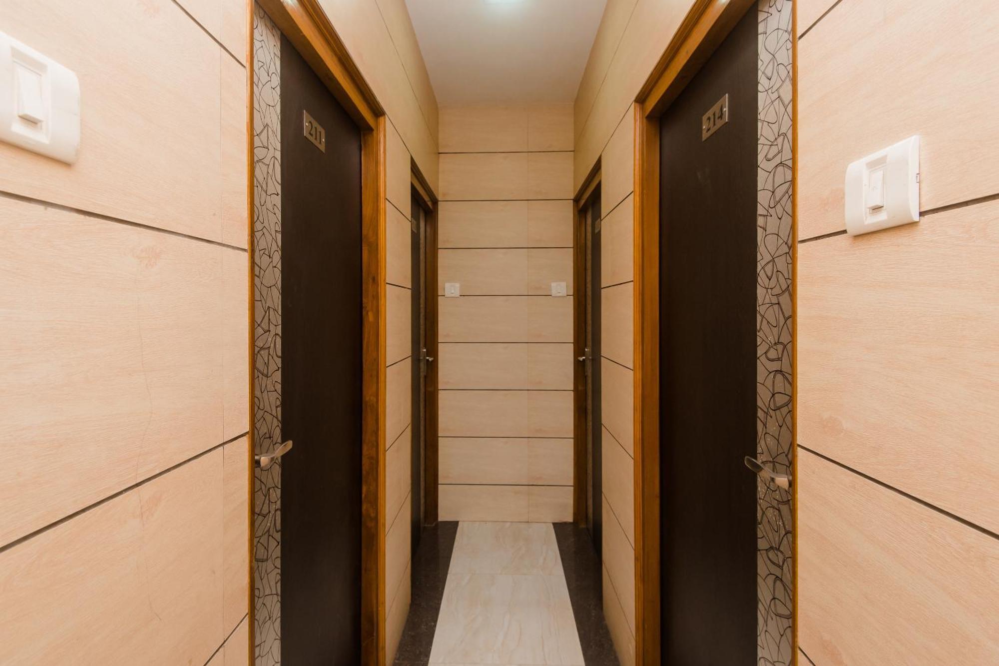Hotel O Kamal Мумбаї Екстер'єр фото